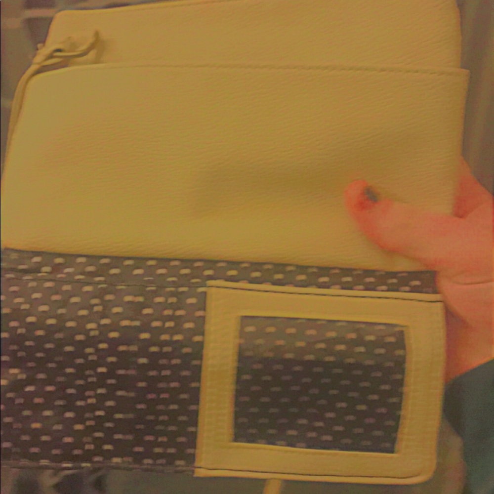 Time & Tru khaki purse